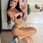 Эскорт-модель Лесли Drive Models