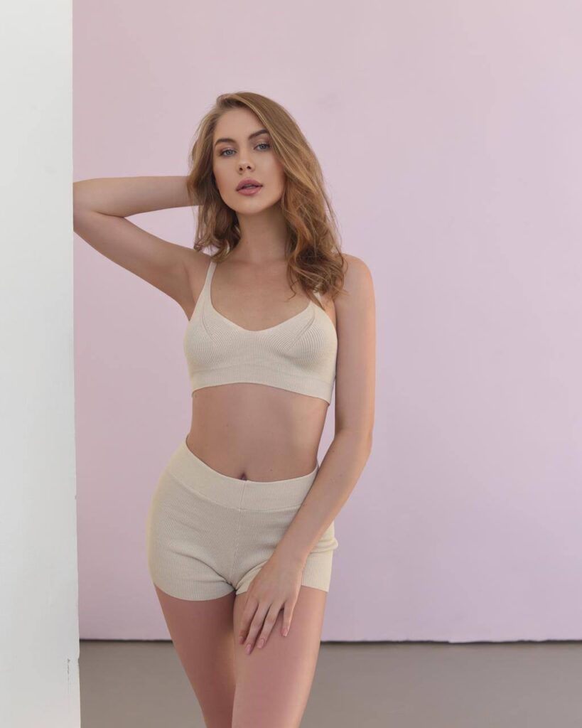 Элитная модель Анита Drive Models